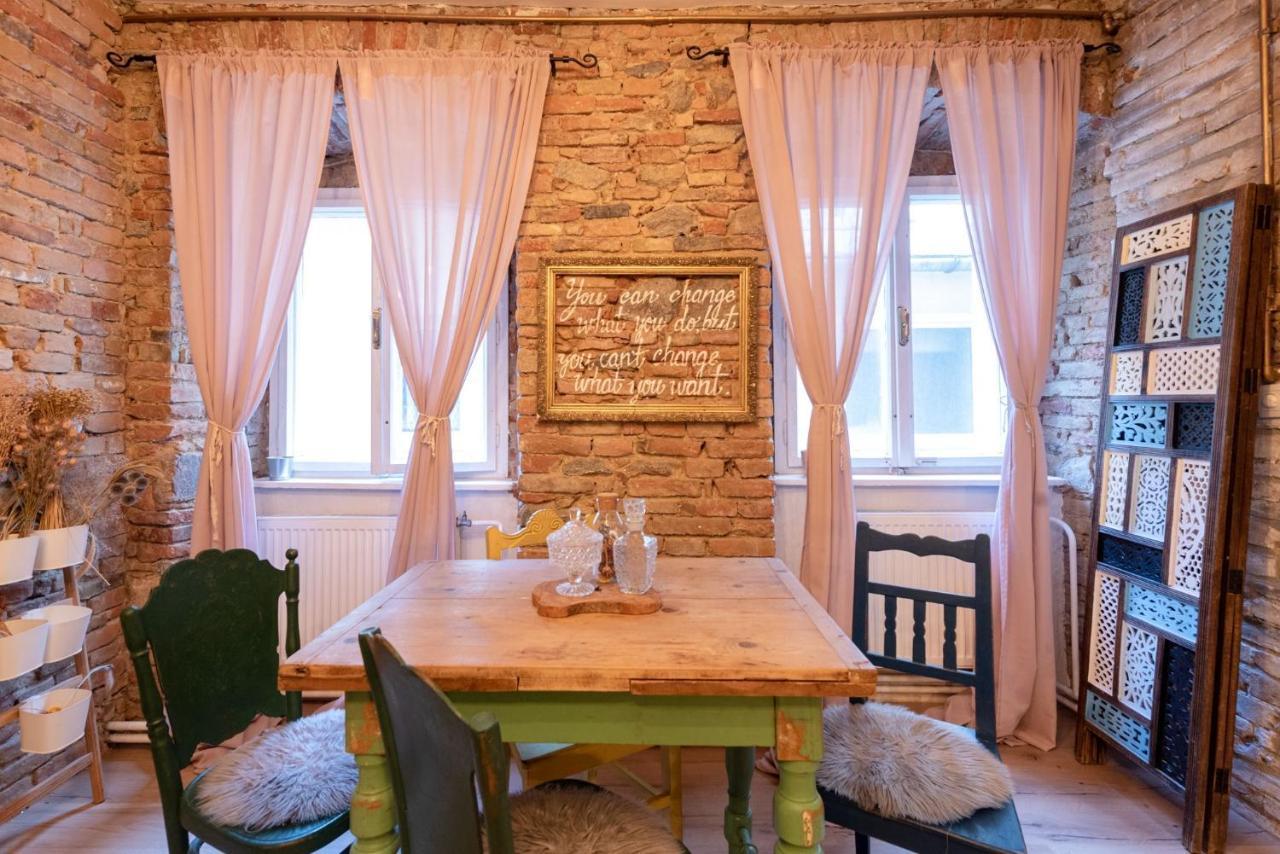 Accommodation At The Folklore Apartment Bratislava Exterior foto